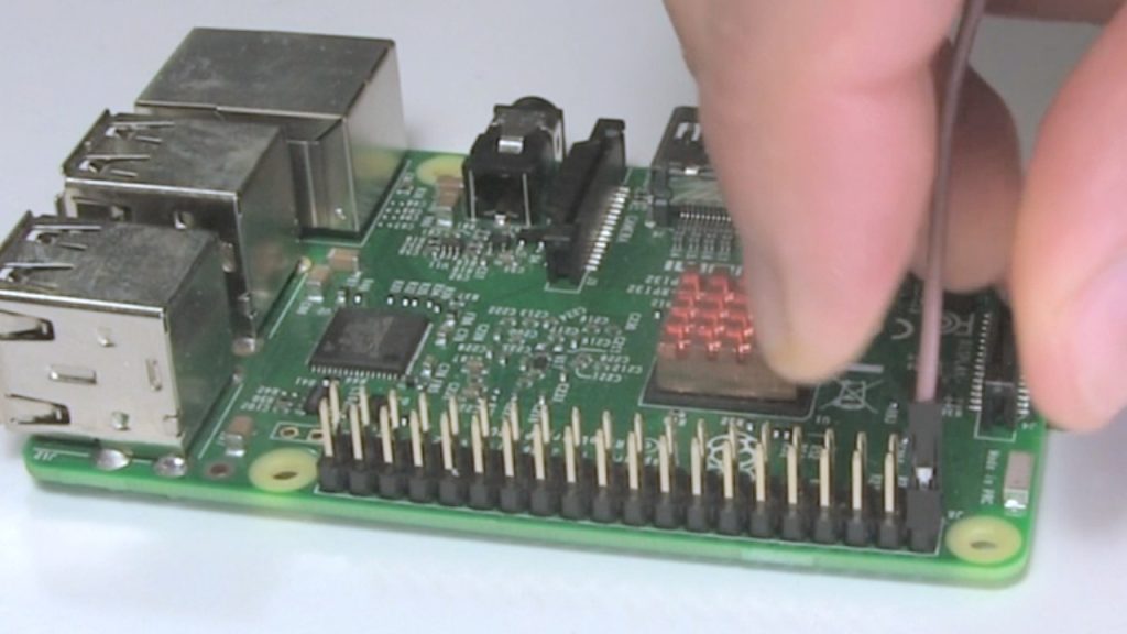 Male pin headers